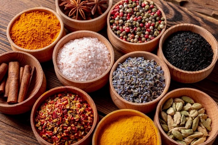 طرز تهیه ادویه پلویی برای خوش عطر شدن غذای تان