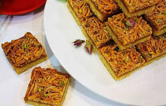 طرز تهیه شیرینی ملکه بادام، شیک و مجلسی