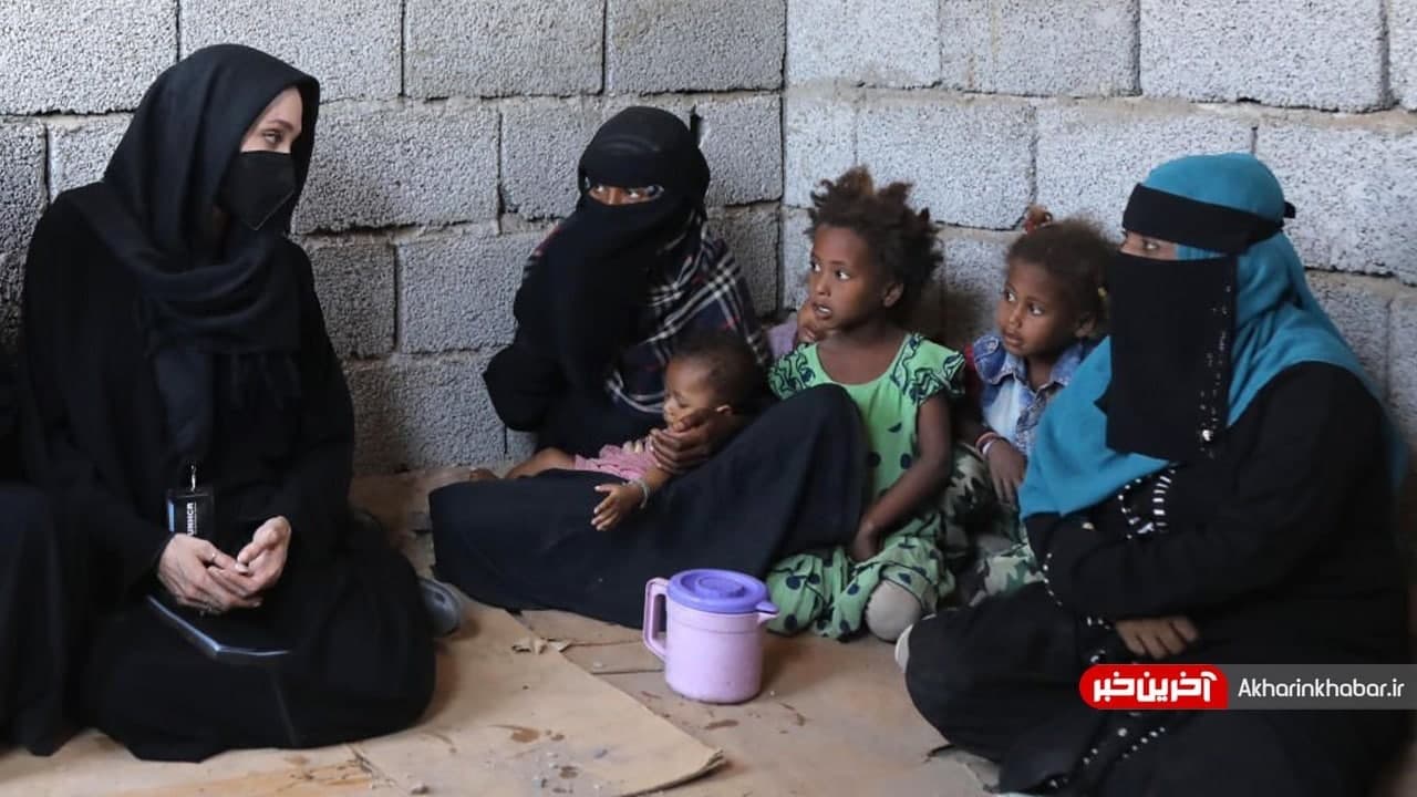 عکس/ سفر آنجلینا جولی با حجاب اسلامی به یمن در بحبوحه جنگ اوکراین