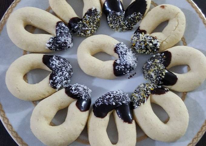 طرز تهیه شیرینی اشکی مناسب نوروز