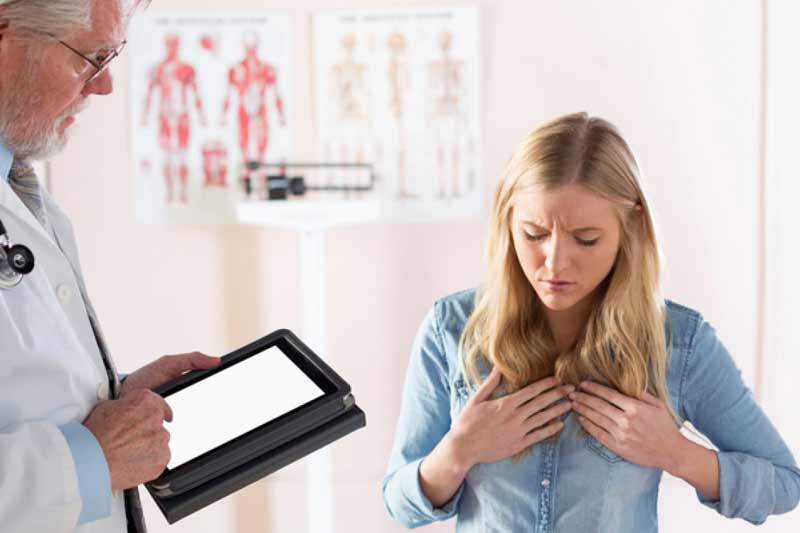 برای ریفلاکس معده لازم است به پزشک مراجعه کنیم؟