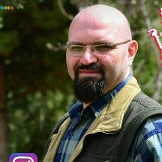 نماهنگ «شیشه و سنگ» با صدای محمد حشمتی