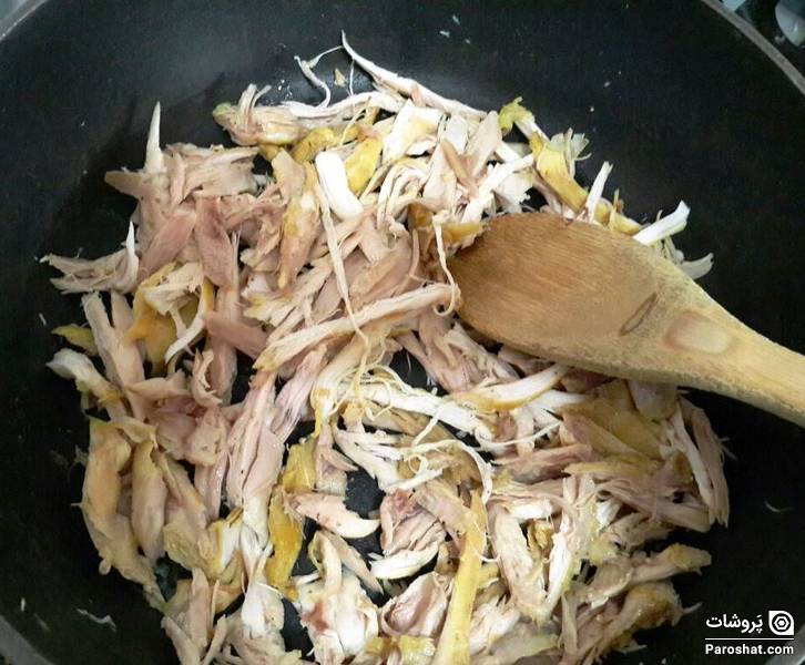 ترفندی ساده برای ریش ریش کردن گوشت مرغ