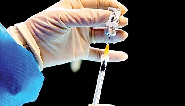 رئیس مدرنا: لزوم تزریق دُز چهارم واکسن کرونا برای گروه‌های خاص