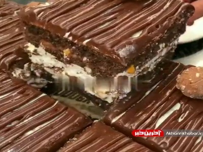 کیک نرم و خوشمزه با یک فیلینگ خاص