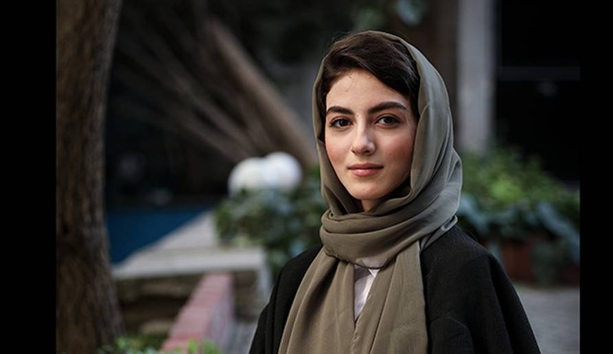 چهره‌ها/ پردیس پورعابدینی با لپ های گل انداخته