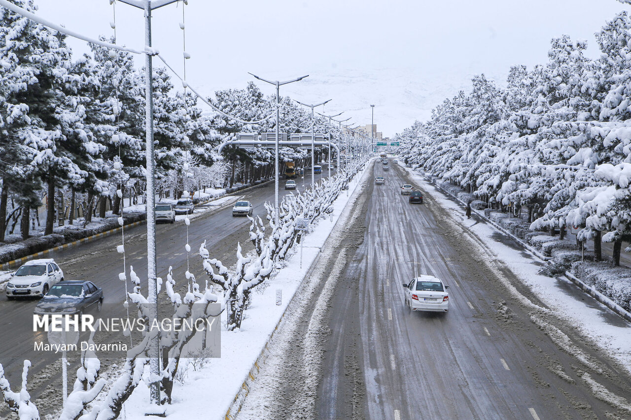 عکس/ برف سنگین در آستانه نوروز بجنورد را سفید پوش کرد