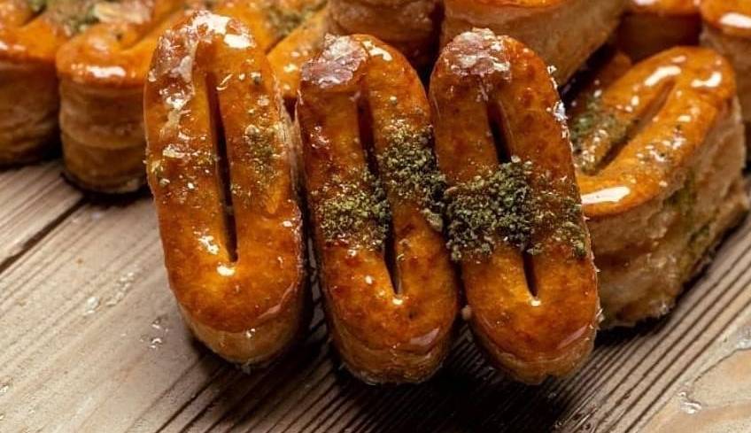 شیرینی زبان را ترد بپزید