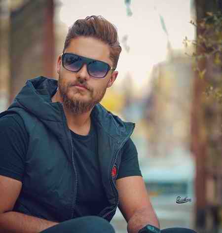 ویدئوی دلی و کوتاه از علی خدابنده