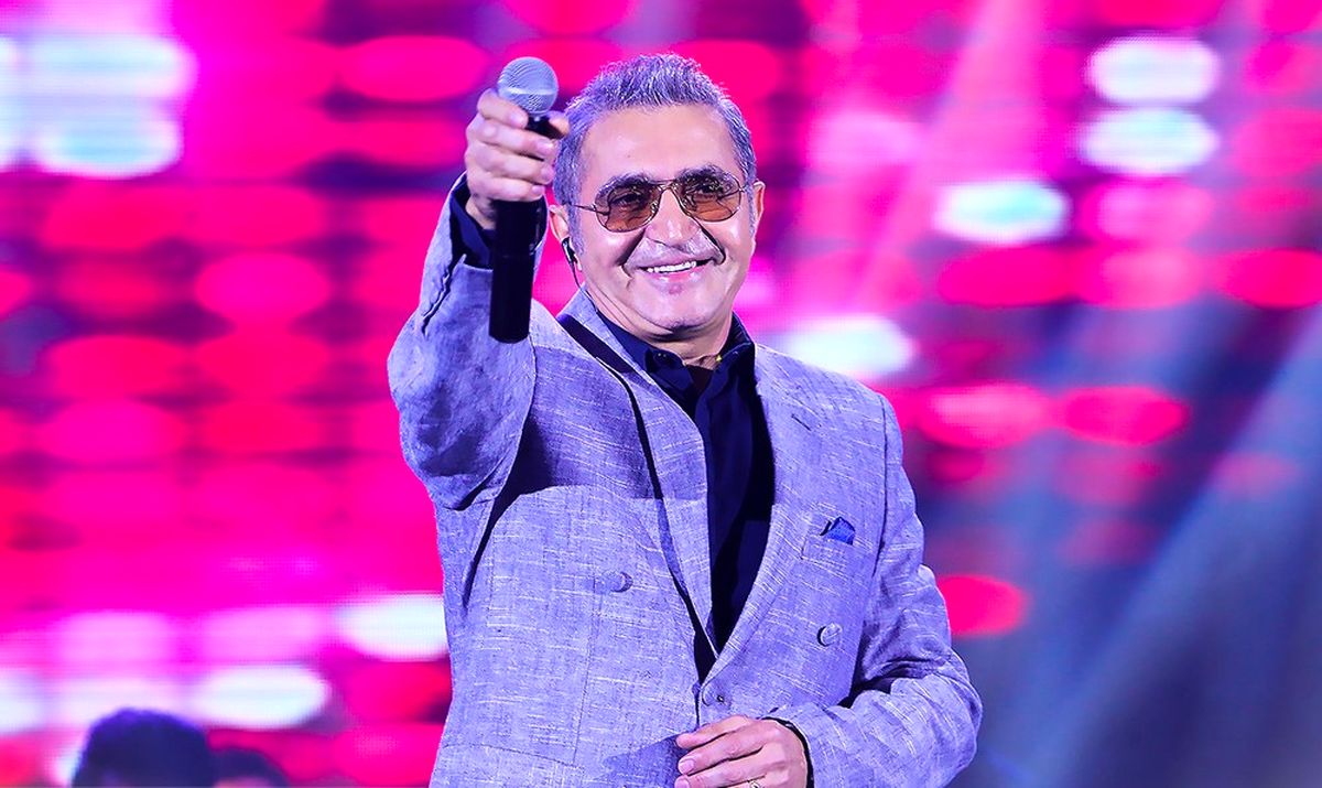 اجرای فریدون آسرایی از ترانه شور عاشقانه