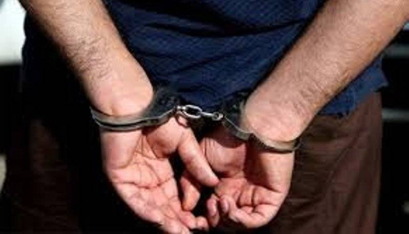 ۱۴ دستفروش کلاهبردار دستگیر شدند