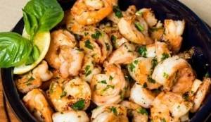 ترفندها و روش کدبانوها برای خوشمزه شدن میگو