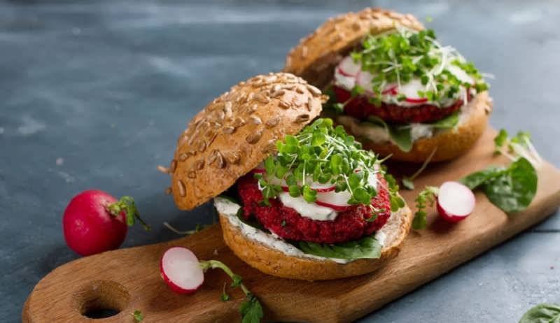 طرز تهیه برگر نخود گیاهی