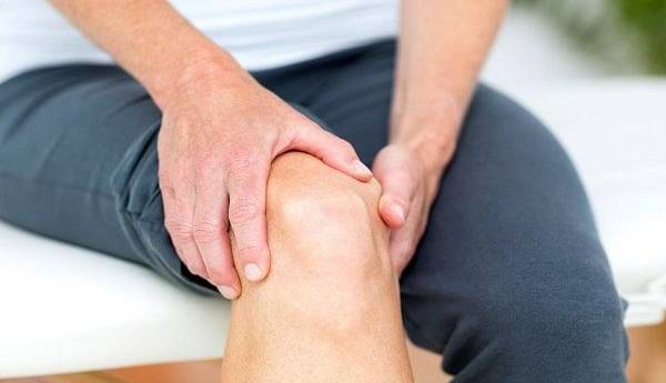 دلایل خالی کردن زانو چیست؟