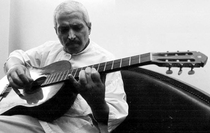 بوی عیدی با صدای همیشگی فرهاد