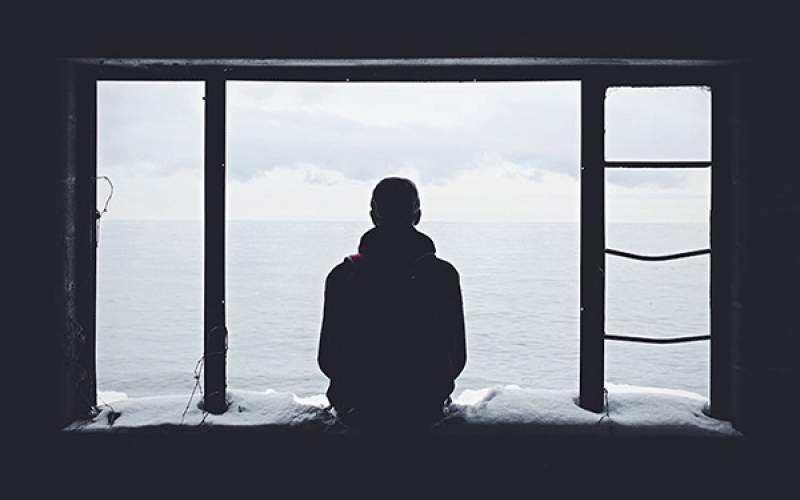 چرا به‌طور ناگهانی احساس افسردگی می‌کنیم؟