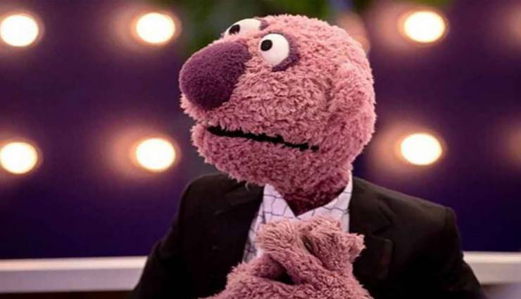 جناب خان وسط شعر به دندان های مهدویان تیکه می اندازد!