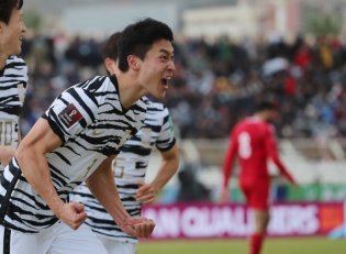 خیلی دوست دارم مقابل ایران بازی کنم