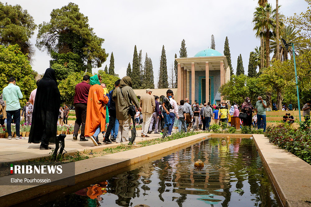 آرامگاه سعدی شیرازی در نوروز ۱۴۰۱