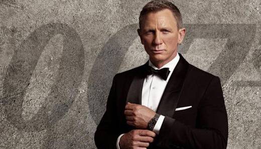 سنگ قبری برای «جیمز باند» نصب شد؛ مامور ۰۰۷ در پایان راه