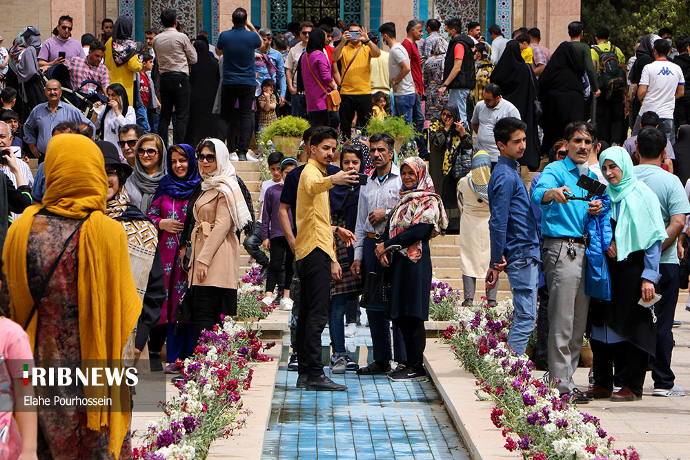 آرامگاه سعدی شیرازی در نوروز ۱۴۰۱