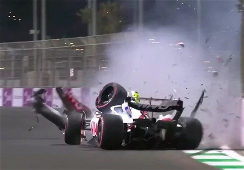 تصادف شدید میک شوماخر راننده تیم هاس