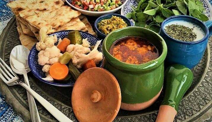 ادویه ای که دیزی سراها تو آبگوشت می ریزن چیه؟