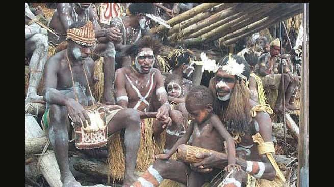 قبیله ای که تجربه خوردن گوشت انسان را دارند!؟