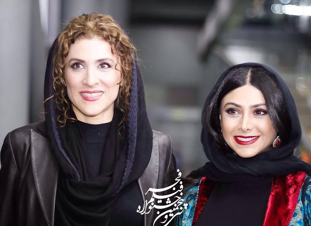 آزاده صمدی و ویشکا آسایش در سکانسی از سریال طنز