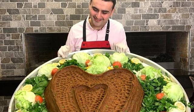 دسر جذاب به سبک بوراک سرآشپز ترکیه ای