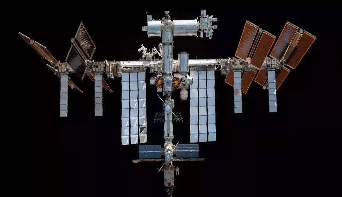 ناسا: روسیه همچنان قصد دارد برنامه ایستگاه فضایی بین المللی را تا 2030 تمدید کند