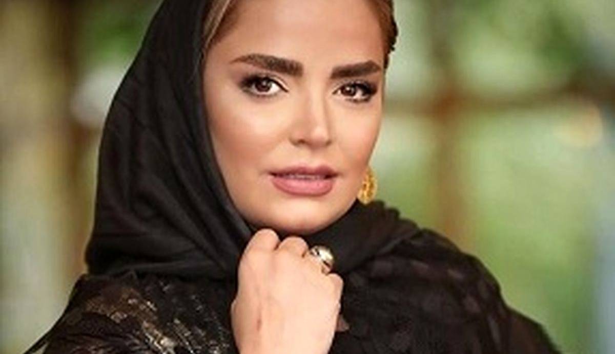 چهره‌ها/ ساحل گردی سپیده خداوردی با پدر و مادرش