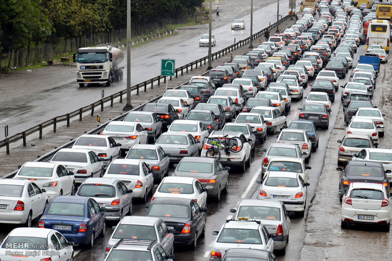 ترافیک سنگین در بسیاری از محورهای اصلی و شریانی کشور