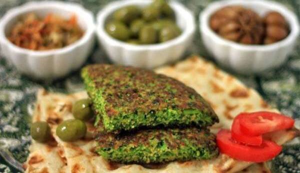 افطاری/ «کوکوی اِشپل» در فصل صید ماهی این غذا را امتحان کنید