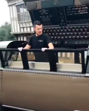 ببینید چه خلاقیتی به کار برده!