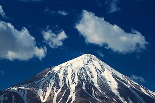 آبشار یخی دائمی دماوند ذوب شد