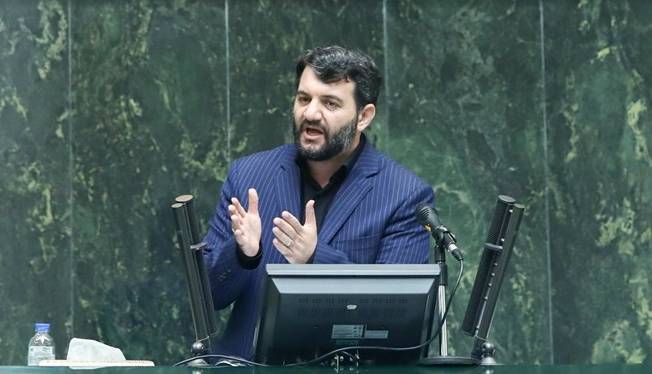 گل به خودی عجیب عبدالملکی: ۱۴ میلیون نفر در کشور شغل «شایسته‌» ندارند