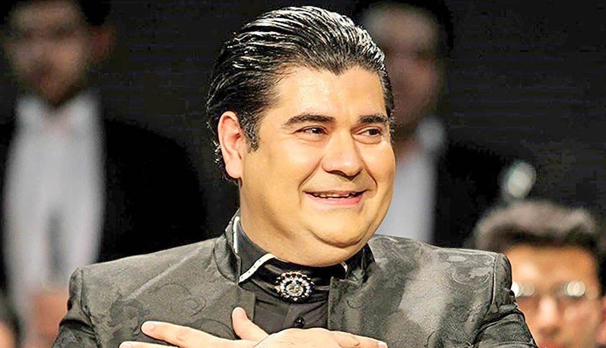 اجرای زنده سالار عقیلی از ترانه «بی قرار»