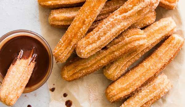 فوت و فن تهیه «شیرینی چوروس» خوشمزه برای افطاری