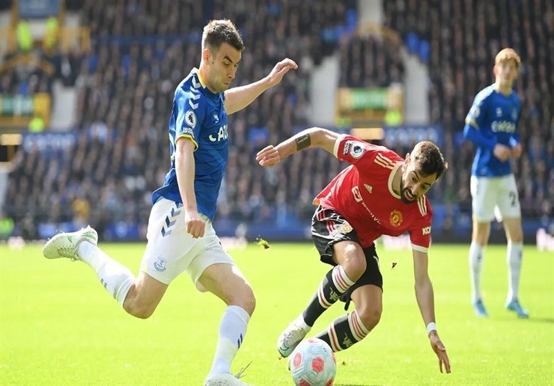 منچستریونایتد از سهمیه لیگ قهرمانان دورتر شد