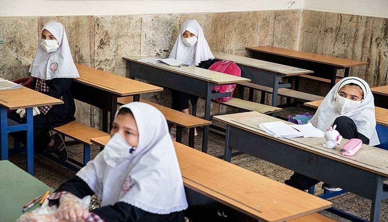 توجیه نماینده مجلس برای تعطیل نشدن مدارس: انتخاب بین بد و بدتر بود!