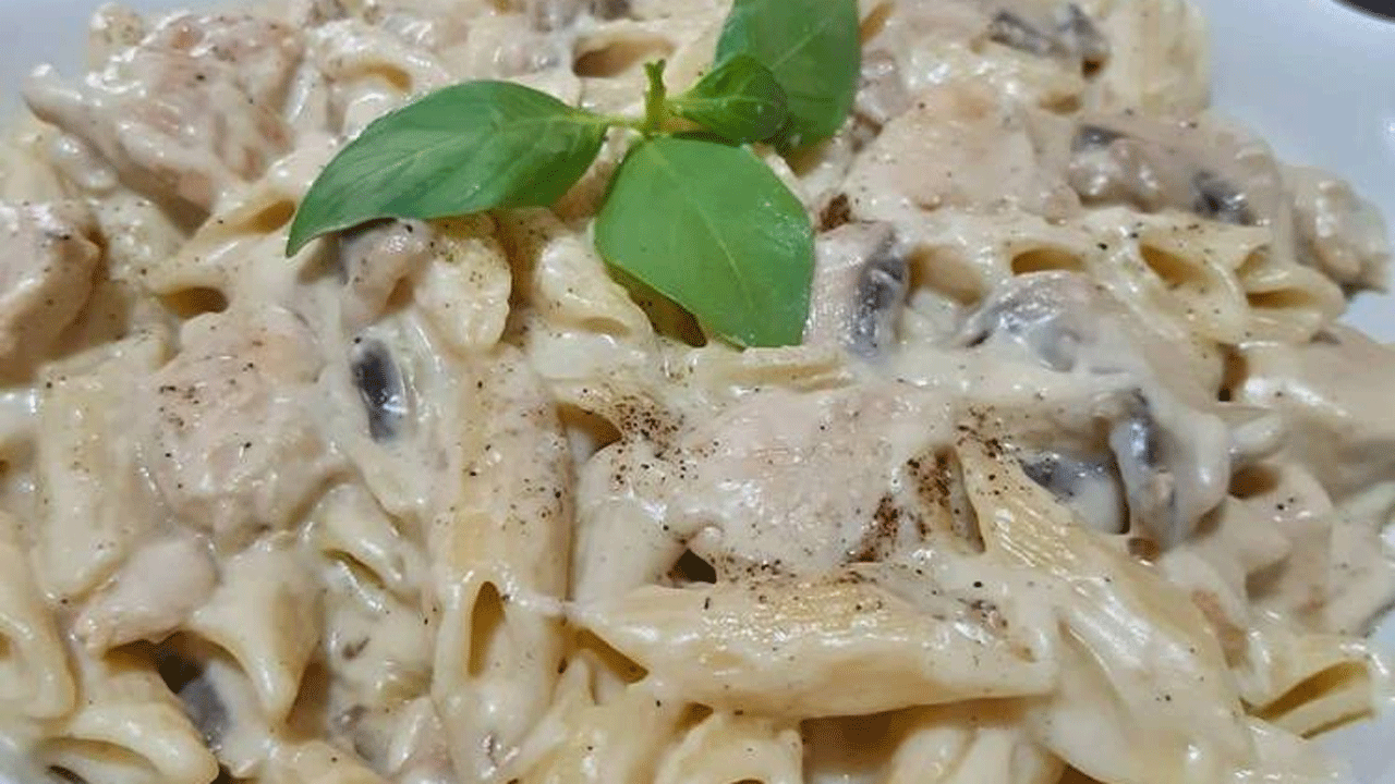 طرز تهیه خوراک پاستا با قارچ