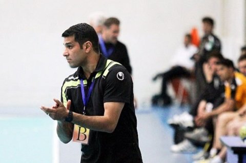 سرمربی هندبال سپاهان نوین: مصدومیت بازیکنان کلیدی کار دستمان داد