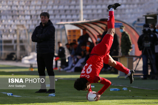 تراکتور باعث شهرت زنوزی شد/ انتقال تیاگو دلال‌بازی است