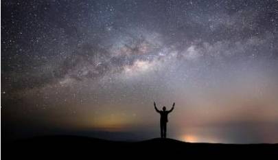 سفری از سیاره زمین در عمق کیهان تا کهکشان همسایه ما، آندرومدا