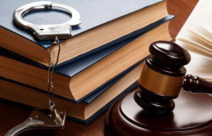 کلاهبرداری یک بازیگر زن و یک استقلالی از کاپیتان سابق پرسپولیس کلاهبرداری یک بازیگر زن و یک استقلالی از کاپیتان سابق پرسپولیس