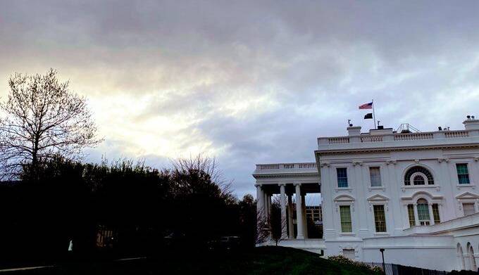 درآمد سالانه «کاملا هریس» سه برابر «جو بایدن» بوده است