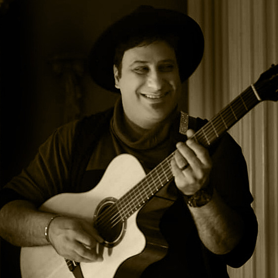 اجرای دلنشین گیتار قطعه معروف “نجوای بی‌پروا”