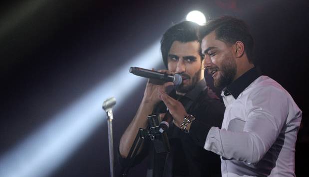 حمایت گروه ماکان از نوازنده کنسرت آرون افشار