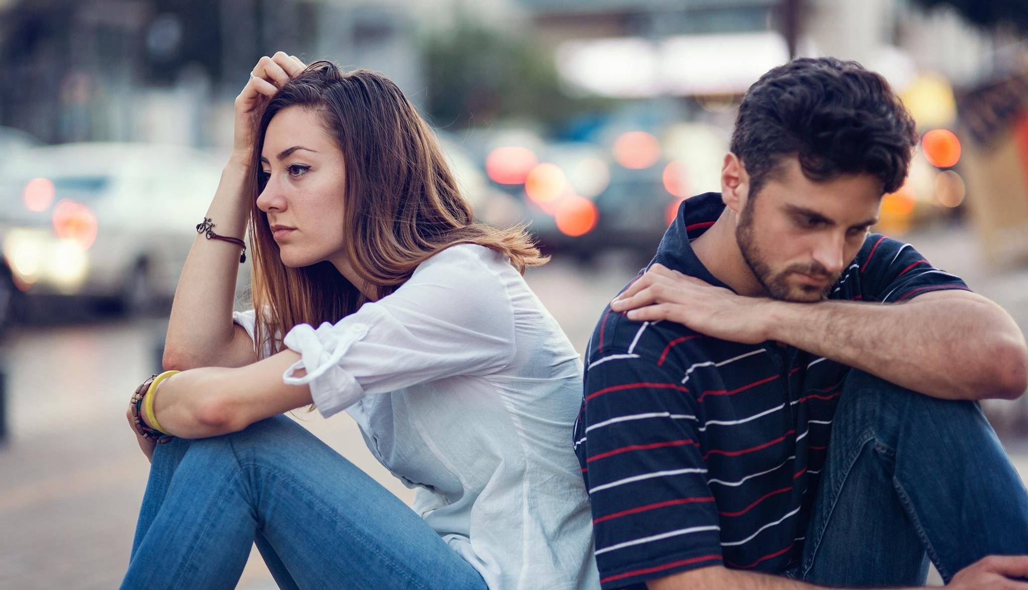 خیانت زوجین از کجا آب میخورد؟